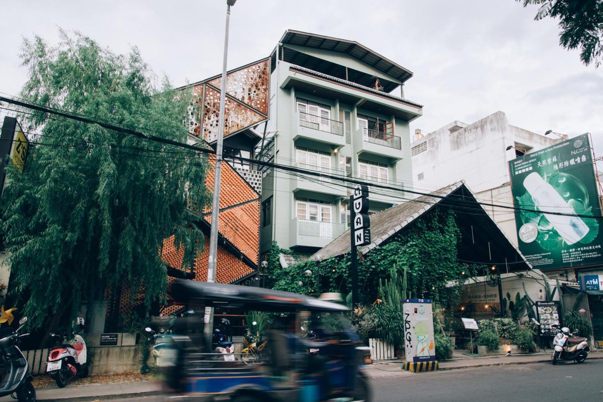 Muan Hotel Chiang Mai Exteriör bild
